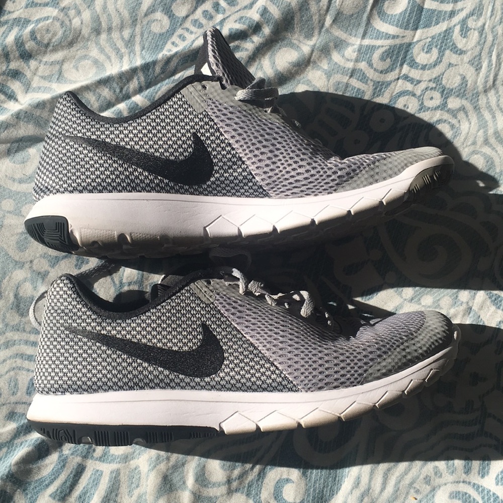 Nike Flex Experience RN6 size 8 grey/black